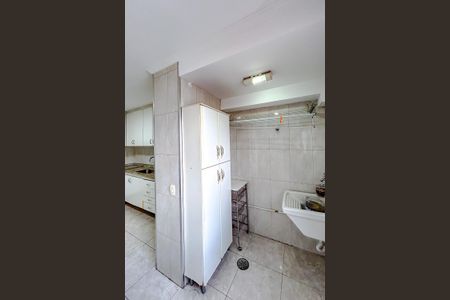 Apartamento para alugar com 83m², 3 quartos e 1 vagaÁrea de Serviço