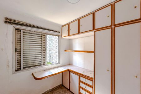 Apartamento para alugar com 83m², 3 quartos e 1 vagaQuarto