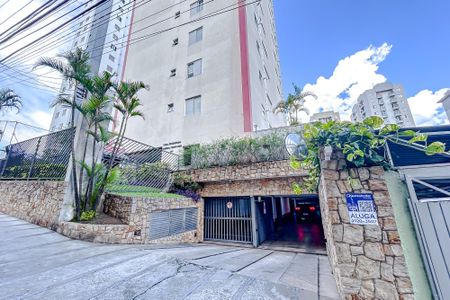 Apartamento para alugar com 83m², 3 quartos e 1 vagaFachada com Plaquinha