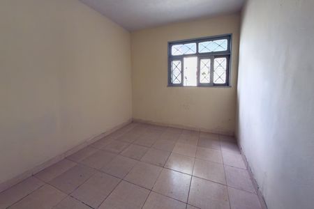 Quarto 1 de casa para alugar com 2 quartos, 60m² em Colégio, Rio de Janeiro