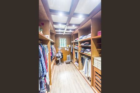 Casa de condomínio para alugar com 1300m², 4 quartos e 6 vagasBanheiro da Suíte