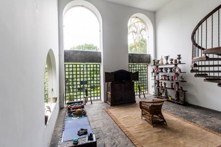 Casa de condomínio para alugar com 1300m², 4 quartos e 6 vagasAcademia