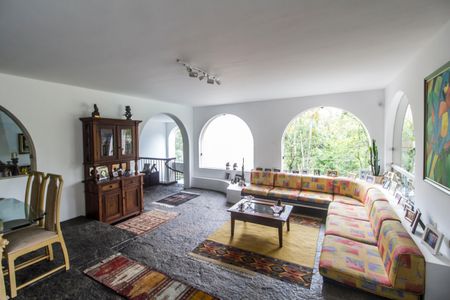 Sala  de casa de condomínio para alugar com 4 quartos, 1300m² em Chacara Santa Lucia, Carapicuíba