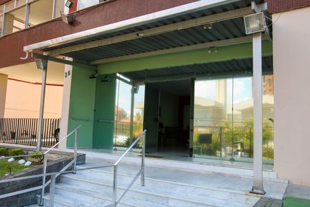 Apartamento para alugar com 65m², 2 quartos e 1 vagaEntrada