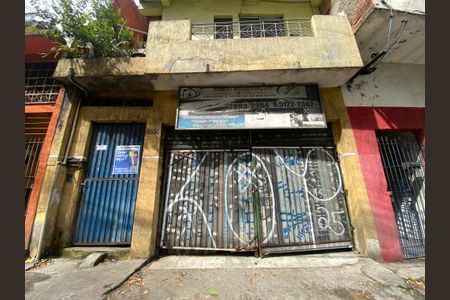 Casa para alugar com 40m², 1 quarto e sem vaga Casa para alugar com 40m², 1 quarto e sem vagaFACHADA