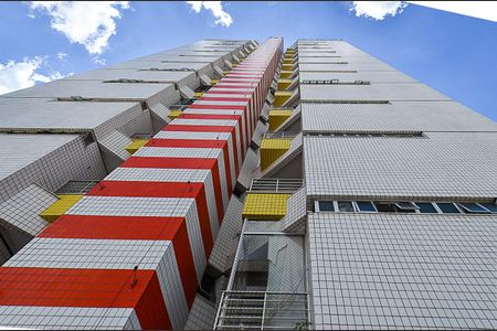 Apartamento à venda com 54m², 2 quartos e 1 vaga Apartamento à venda com 54m², 2 quartos e 1 vagaFachada