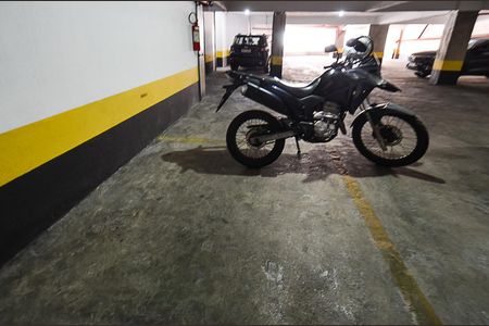 Apartamento à venda com 54m², 2 quartos e 1 vaga Apartamento à venda com 54m², 2 quartos e 1 vagaGaragem