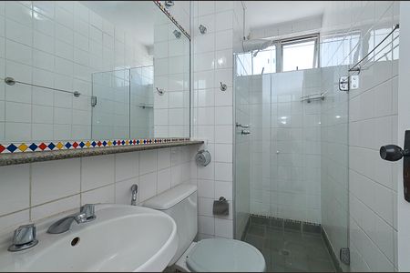 Apartamento à venda com 54m², 2 quartos e 1 vaga Apartamento à venda com 54m², 2 quartos e 1 vagaBanheiro Social