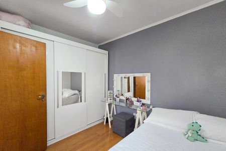 Casa à venda com 199m², 3 quartos e 4 vagas Casa à venda com 199m², 3 quartos e 4 vagasQuarto 2