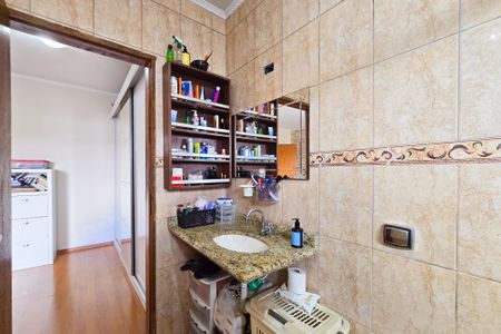 Casa à venda com 199m², 3 quartos e 4 vagas Casa à venda com 199m², 3 quartos e 4 vagasBanheiro - Suíte