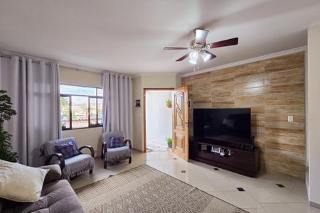 Casa à venda com 199m², 3 quartos e 4 vagas Casa à venda com 199m², 3 quartos e 4 vagasSala