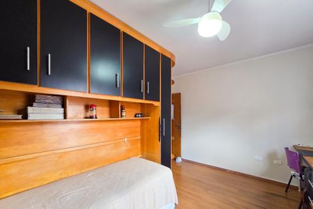 Casa à venda com 199m², 3 quartos e 4 vagas Casa à venda com 199m², 3 quartos e 4 vagasQuarto 1