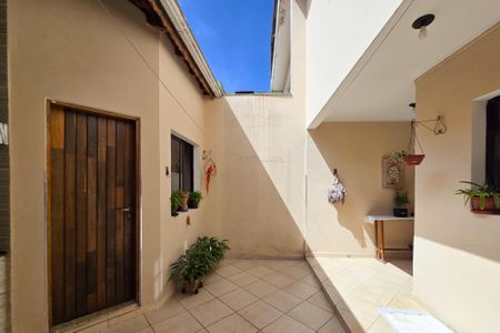 Casa à venda com 199m², 3 quartos e 4 vagas Casa à venda com 199m², 3 quartos e 4 vagasÁrea de Serviço e churrasqueira