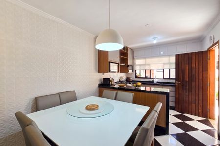 Casa à venda com 199m², 3 quartos e 4 vagas Casa à venda com 199m², 3 quartos e 4 vagasSala de Jantar