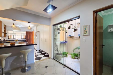 Casa à venda com 199m², 3 quartos e 4 vagas Casa à venda com 199m², 3 quartos e 4 vagasCopa