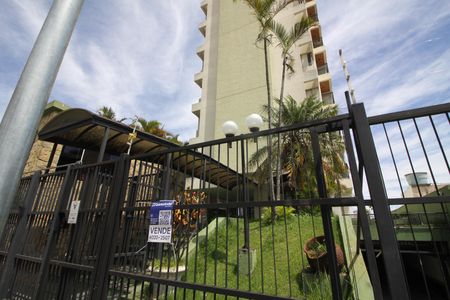 Apartamento à venda com 58m², 2 quartos e 1 vagaFachada e portaria