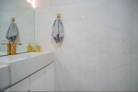 Casa à venda com 105m², 3 quartos e 2 vagasBanheiro