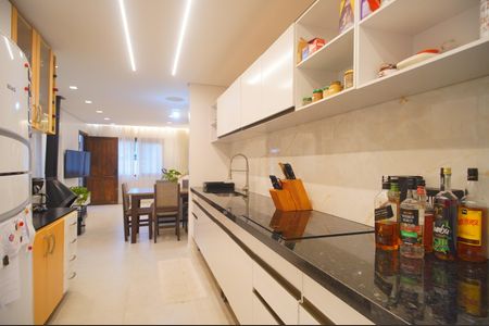 Casa à venda com 105m², 3 quartos e 2 vagasCozinha