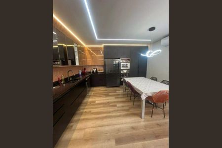 Casa à venda com 182m², 3 quartos e 2 vagas