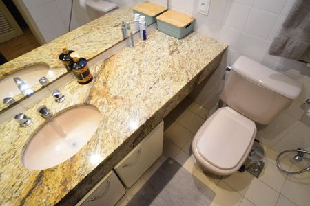 Apartamento à venda com 101m², 2 quartos e 1 vagaBanheiro Suíte