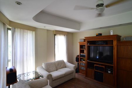 Apartamento à venda com 101m², 2 quartos e 1 vagaSala