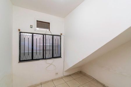 Quarto de casa para alugar com 1 quarto, 35m² em Brás de Pina, Rio de Janeiro