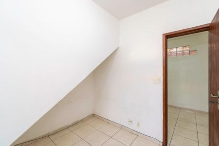 Quarto de casa para alugar com 1 quarto, 35m² em Brás de Pina, Rio de Janeiro