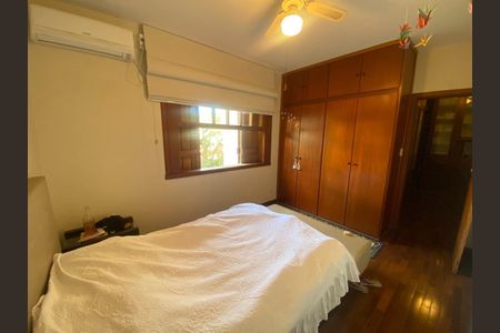 Casa à venda com 4 quartos, 360m² em Itapoã, Belo Horizonte