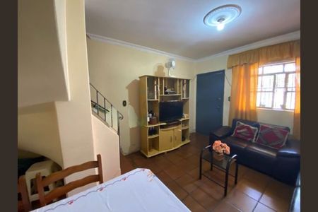 Casa à venda com 120m², 2 quartos e 1 vaga