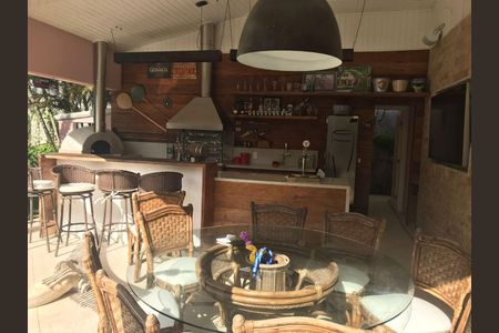 Casa à venda com 6 quartos, 800m² em Barra da Tijuca, Rio de Janeiro