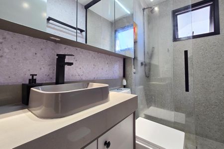 Apartamento à venda com 60m², 2 quartos e 1 vagaBanheiro - Suíte 