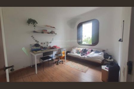 Apartamento à venda com 3 quartos, 196m² em Jardim Europa, São Paulo
