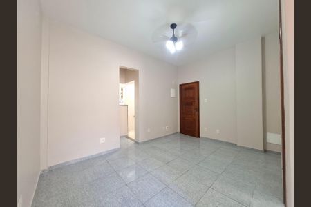 Sala de apartamento para alugar com 1 quarto, 40m² em Botafogo, Rio de Janeiro