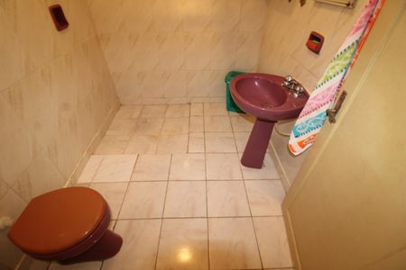 Casa à venda com 199m², 4 quartos e 2 vagasBanheiro