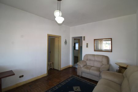 Casa à venda com 199m², 4 quartos e 2 vagasSala