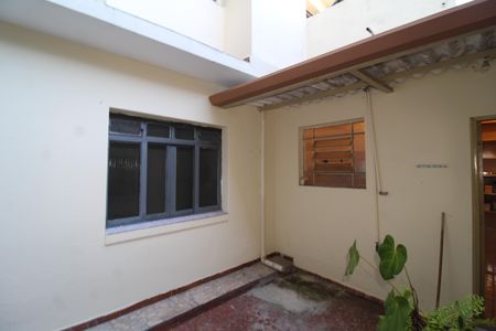 Casa à venda com 199m², 4 quartos e 2 vagasQuintal