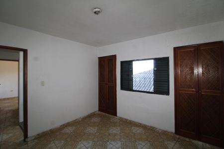 Casa à venda com 199m², 4 quartos e 2 vagasCasa 2 - Quarto 1
