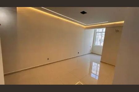 Apartamento à venda com 2 quartos, 75m² em Copacabana, Rio de Janeiro