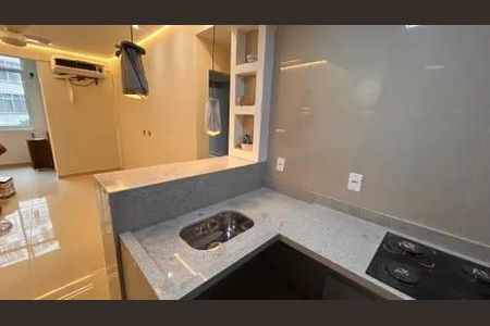Apartamento à venda com 2 quartos, 75m² em Copacabana, Rio de Janeiro