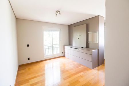 Apartamento para alugar com 201m², 3 quartos e 3 vagasSuíte 1