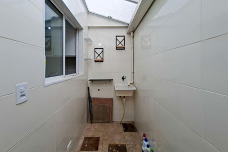 Casa de condomínio para alugar com 70m², 2 quartos e 1 vaga Casa de condomínio para alugar com 70m², 2 quartos e 1 vagaÁrea de Serviço