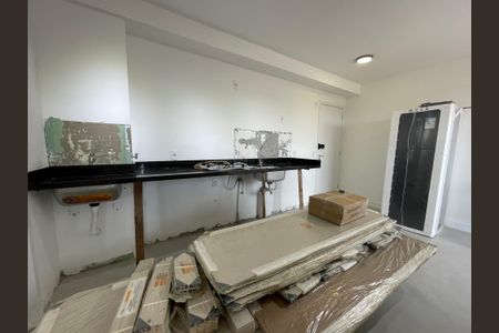 Apartamento à venda com 38m², 2 quartos e 1 vagaSala/Cozinha