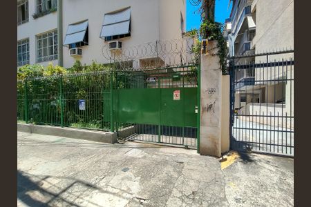 Apartamento para alugar com 118m², 3 quartos e 1 vagaFachada e portaria