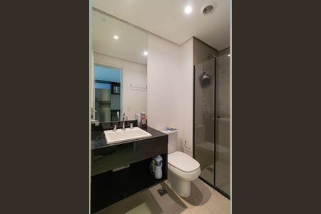 Banheiro de kitnet/studio para alugar com 1 quarto, 25m² em Pompeia, São Paulo