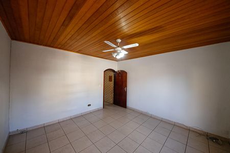 Casa à venda com 138m², 2 quartos e 2 vagas Casa à venda com 138m², 2 quartos e 2 vagasQuarto