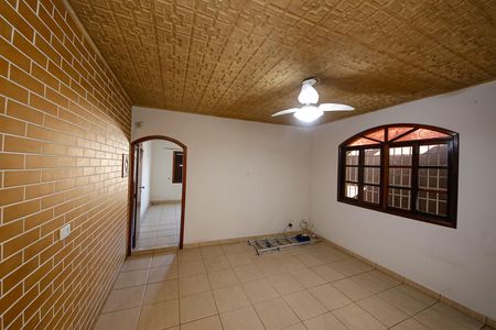 Sala de casa à venda com 2 quartos, 138m² em Vila Ivone, São Paulo