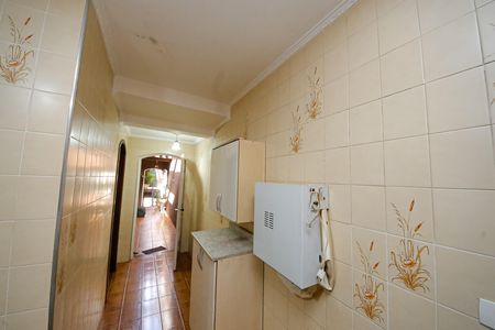 Corredor de casa à venda com 2 quartos, 138m² em Vila Ivone, São Paulo
