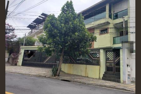 Casa à venda com 280m², 3 quartos e 4 vagas