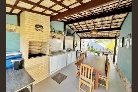 Casa à venda com 2 quartos, 160m² em Itaipu, Niterói