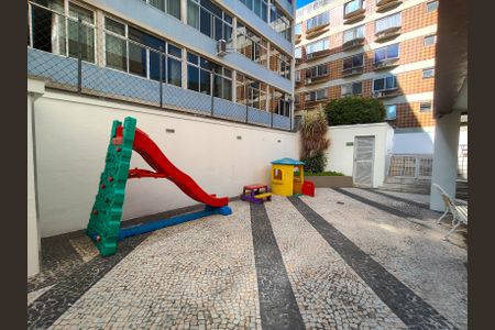 Apartamento à venda com 151m², 3 quartos e 2 vagasÁrea comum - Playground